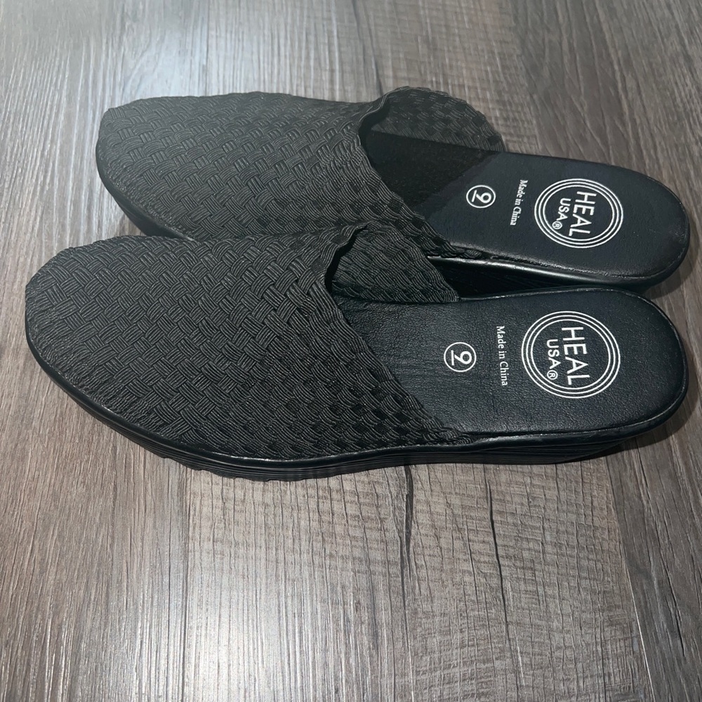 Heal USA Black weave slip on wedge shoes Y2K 90s Comfort Shoes Size 9